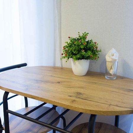 Cozy Studio In The City Center - Mykoly Khvylovoho Str 5-1 Kharkov Ngoại thất bức ảnh