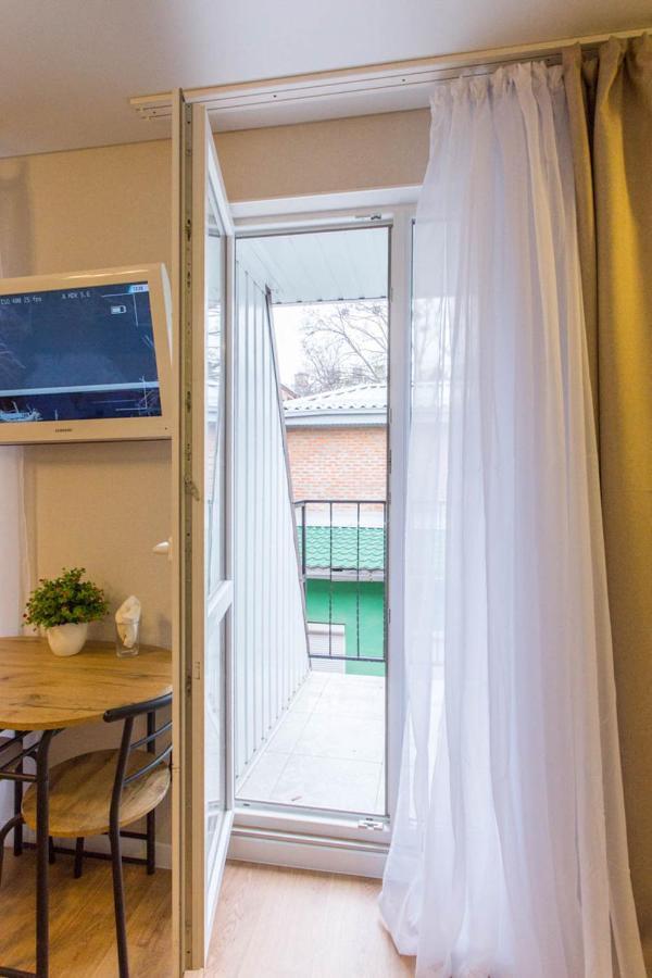 Cozy Studio In The City Center - Mykoly Khvylovoho Str 5-1 Kharkov Ngoại thất bức ảnh