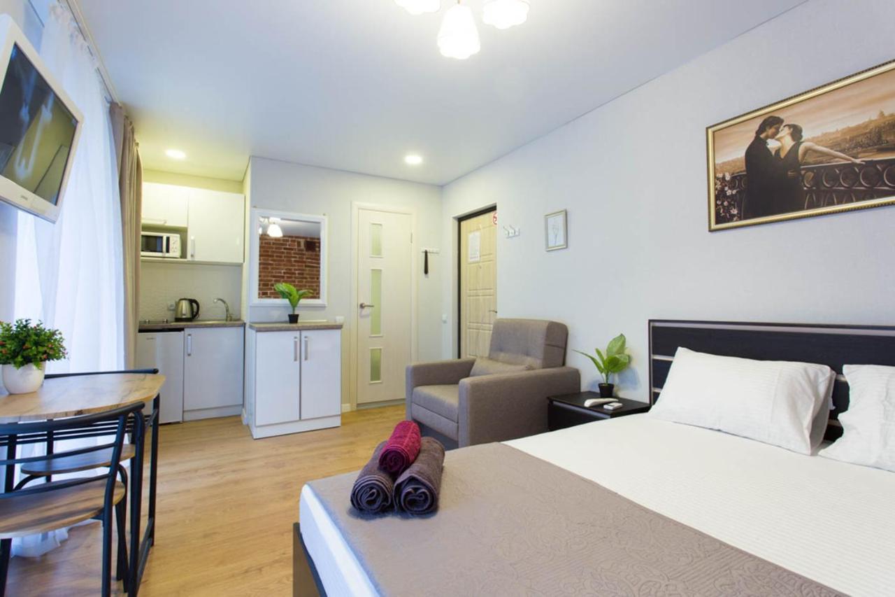 Cozy Studio In The City Center - Mykoly Khvylovoho Str 5-1 Kharkov Ngoại thất bức ảnh